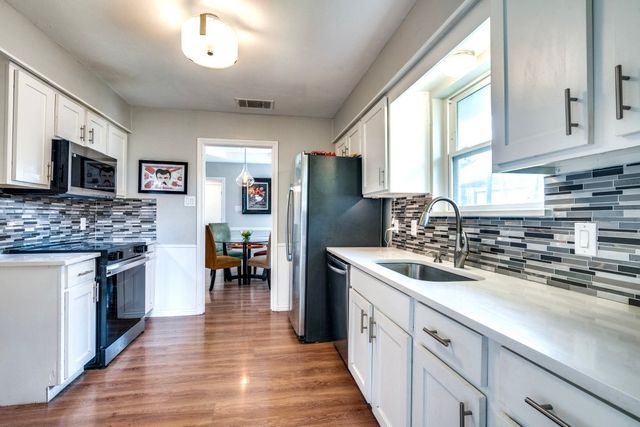2062 Arbor Creek Drive A, Carrollton, TX 75010