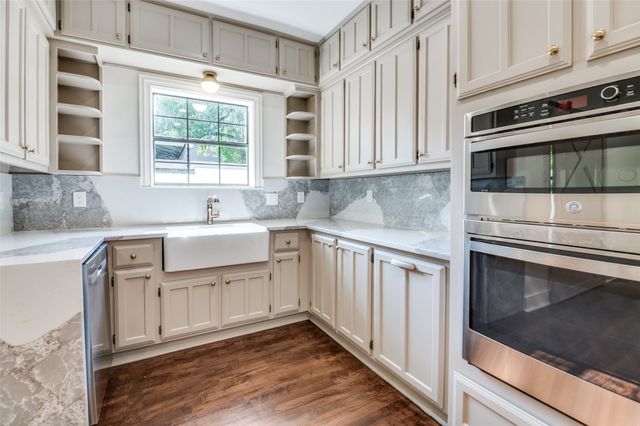 2010 Mayflower Drive, Dallas, TX 75208