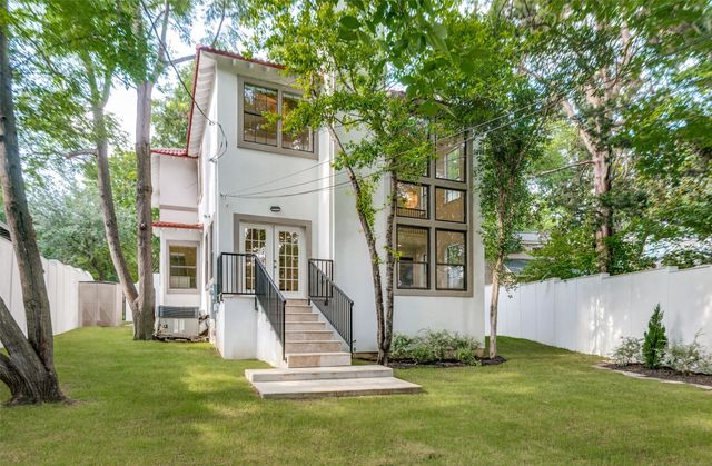 2010 Mayflower Drive, Dallas, TX 75208