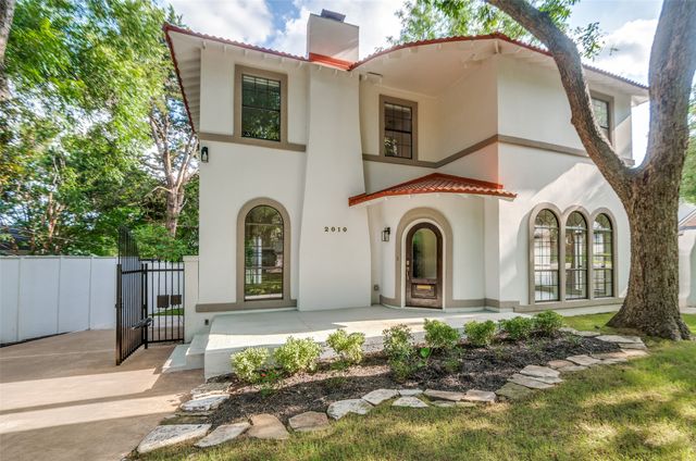 2010 Mayflower Drive, Dallas, TX 75208