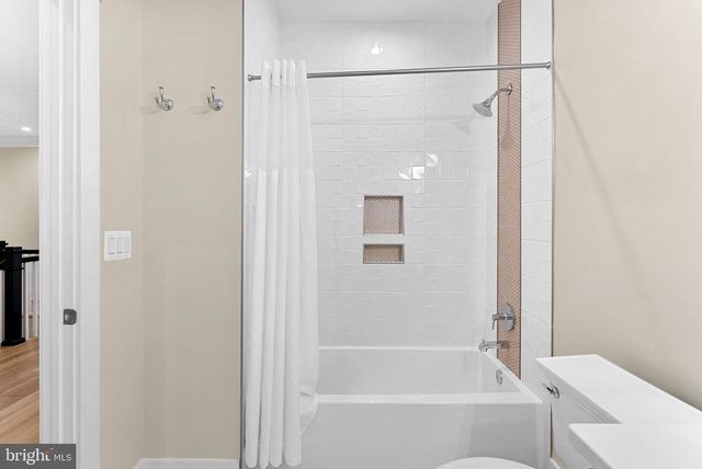 26 S PARK DR, Arlington, VA 22204