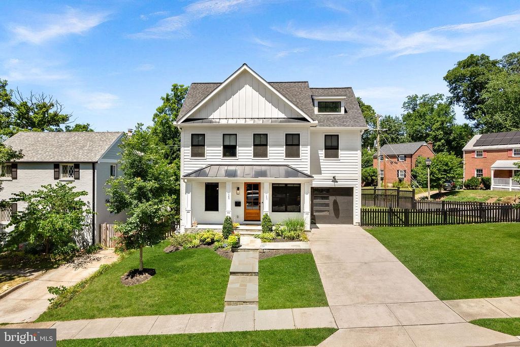 26 S PARK DR, Arlington, VA 22204
