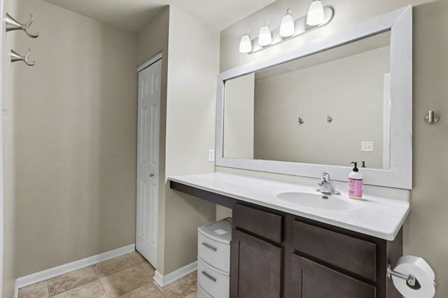 7682 E 111th Place, Crown Point, IN 46307