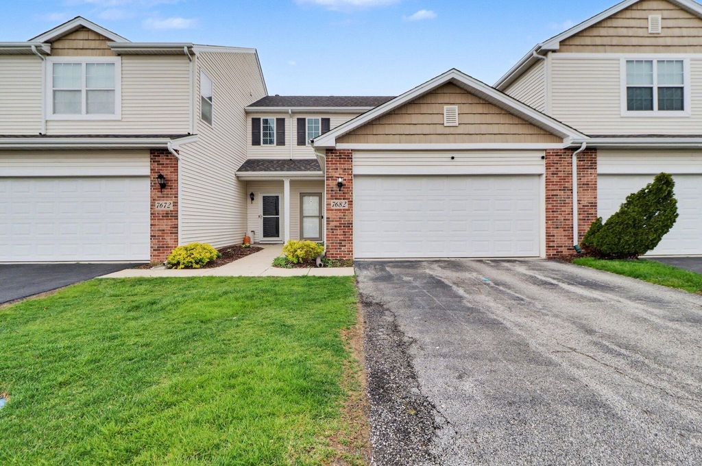 7682 E 111th Place, Crown Point, IN 46307