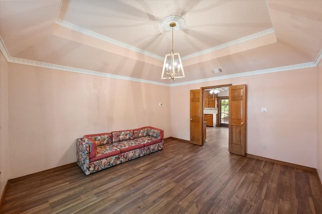 2520 Norwood Drive, Hurst, TX 76054