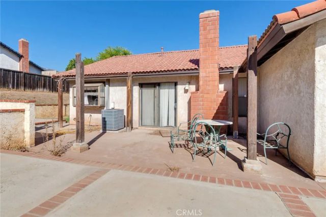 6568 Avenida Mariposa, Jurupa Valley, CA 92509