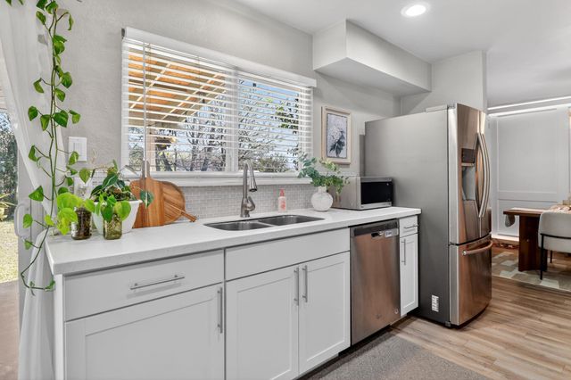 12329 Deerbrook TRL, Austin, TX 78750