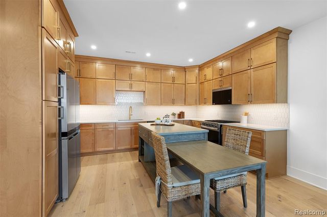 404 S Center Street, Northville, MI 48167