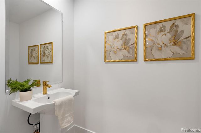 404 S Center Street, Northville, MI 48167