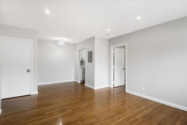 11 Schubert Street 8-1, Boston, MA 02131