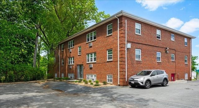 11 Schubert Street 8-1, Boston, MA 02131