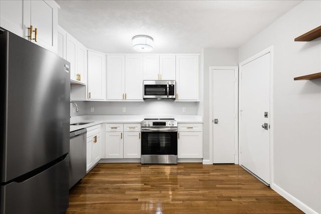 11 Schubert Street 8-1, Boston, MA 02131