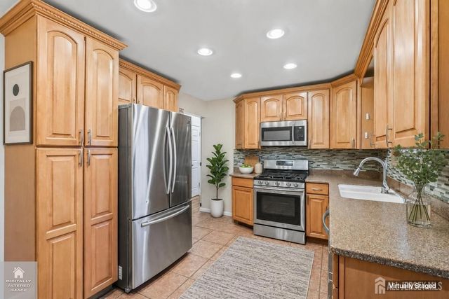 65 Hilliard Road, Old Bridge, NJ 08857
