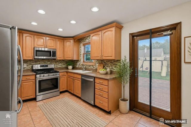 65 Hilliard Road, Old Bridge, NJ 08857