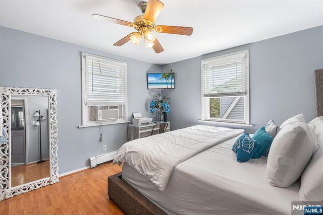 656 Devon Street, Kearny, NJ 07032