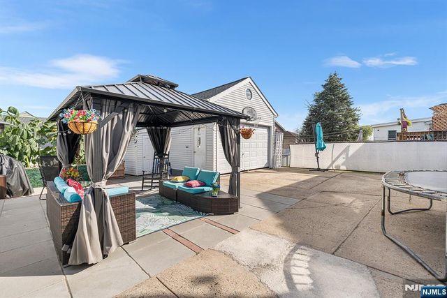 656 Devon Street, Kearny, NJ 07032
