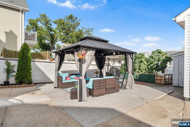 656 Devon Street, Kearny, NJ 07032