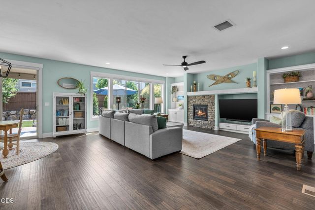 20867 SE Sunniberg Lane, Bend, OR 97702