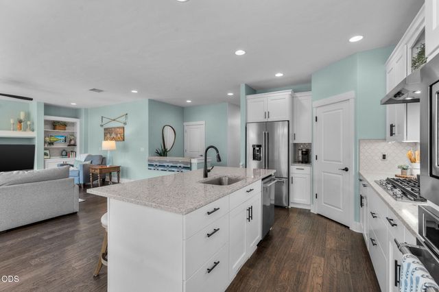 20867 SE Sunniberg Lane, Bend, OR 97702