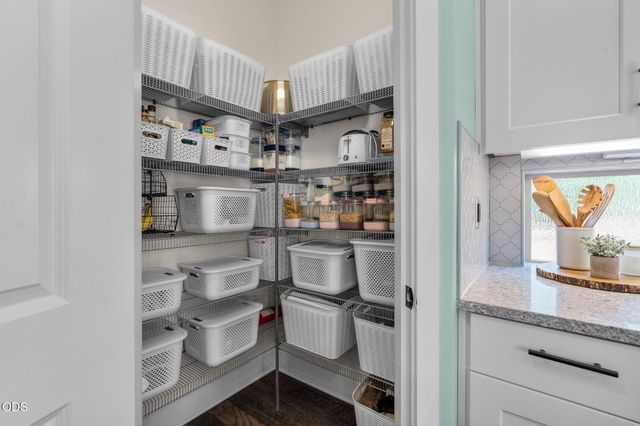 20867 SE Sunniberg Lane, Bend, OR 97702