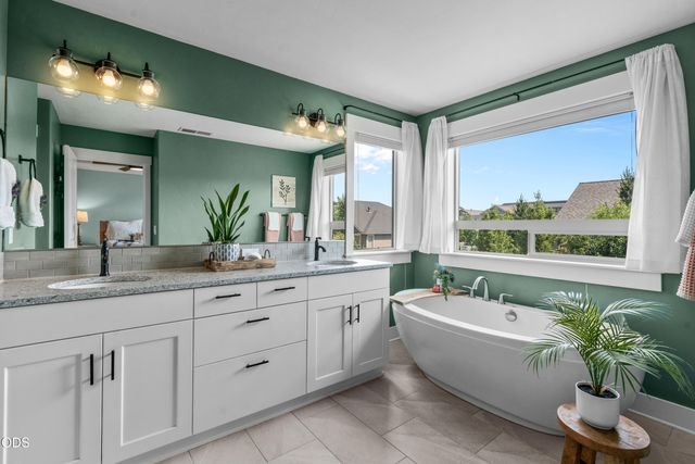 20867 SE Sunniberg Lane, Bend, OR 97702