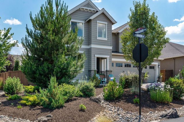 20867 SE Sunniberg Lane, Bend, OR 97702