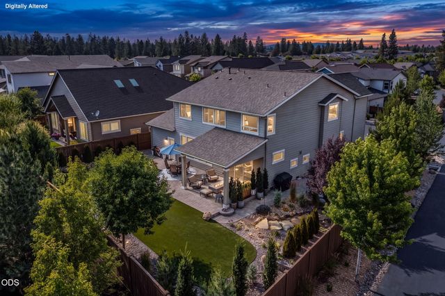 20867 SE Sunniberg Lane, Bend, OR 97702