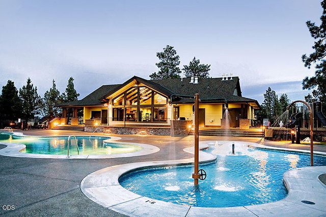 20867 SE Sunniberg Lane, Bend, OR 97702