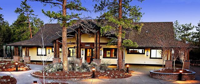 20867 SE Sunniberg Lane, Bend, OR 97702