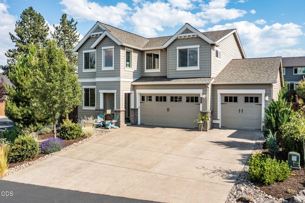 20867 SE Sunniberg Lane, Bend, OR 97702