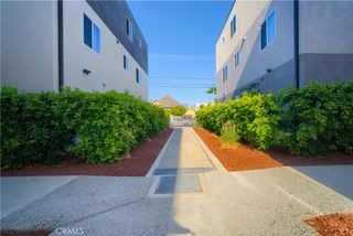 1427 S New Hampshire Avenue, Los Angeles, CA 90006