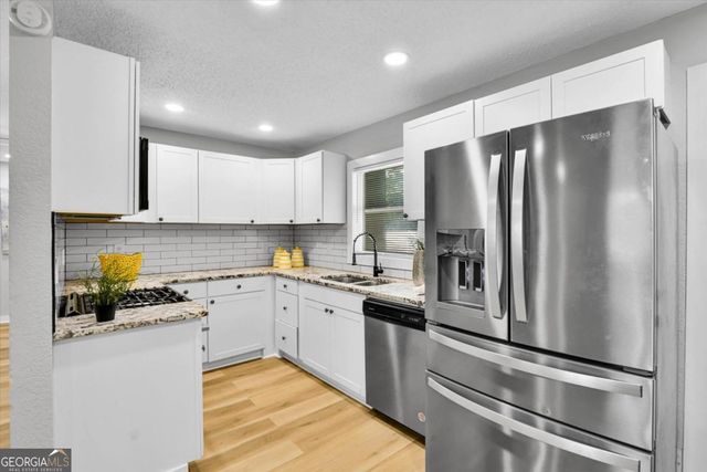 662 Melrose Drive, Forest Park, GA 30297