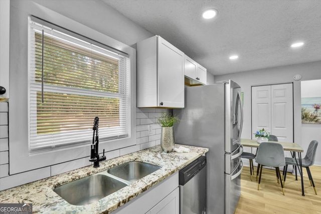 662 Melrose Drive, Forest Park, GA 30297