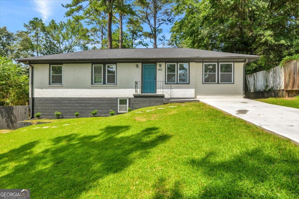 662 Melrose Drive, Forest Park, GA 30297