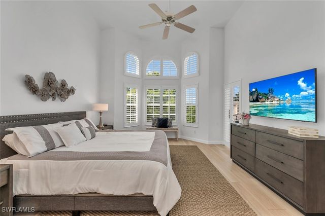 6010 Chardonnay LN 304, Naples, FL 34119