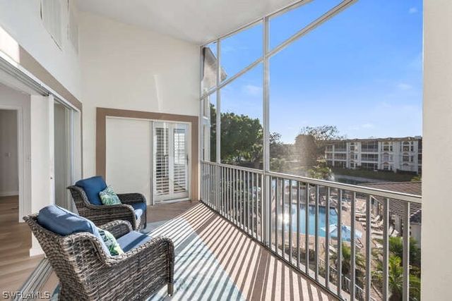 6010 Chardonnay LN 304, Naples, FL 34119