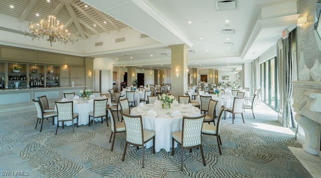 6010 Chardonnay LN 304, Naples, FL 34119