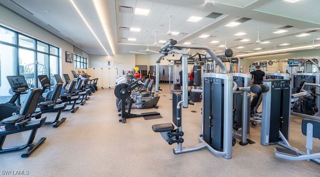 6010 Chardonnay LN 304, Naples, FL 34119