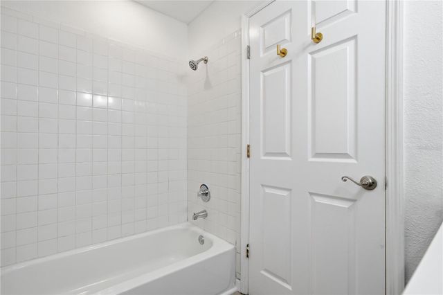 2500 WINDING CREEK BOULEVARD F305, Clearwater, FL 33761