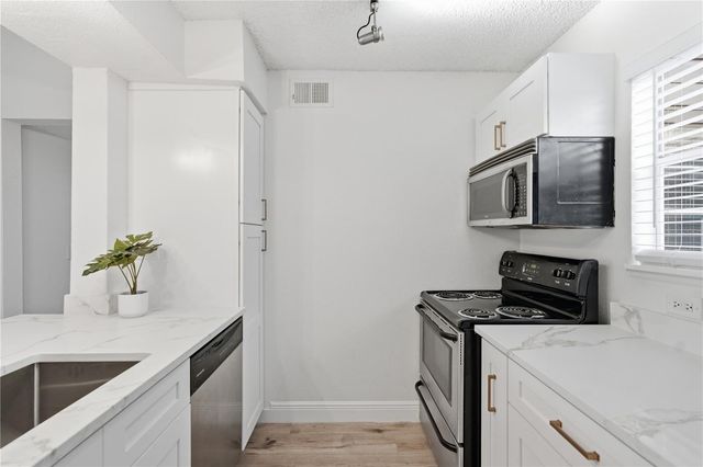 2500 WINDING CREEK BOULEVARD F305, Clearwater, FL 33761