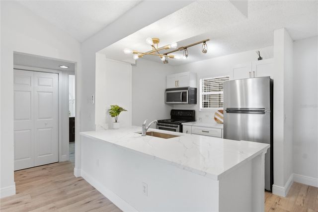 2500 WINDING CREEK BOULEVARD F305, Clearwater, FL 33761