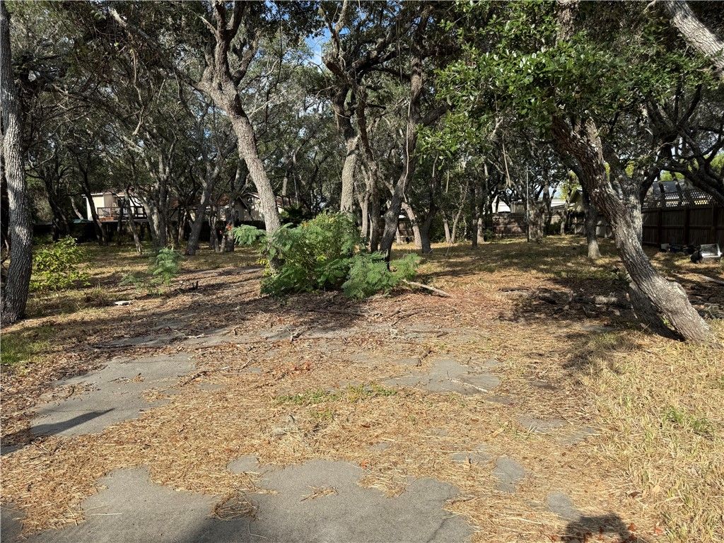 601 N 10th St, Fulton, TX 78358 — photo 2