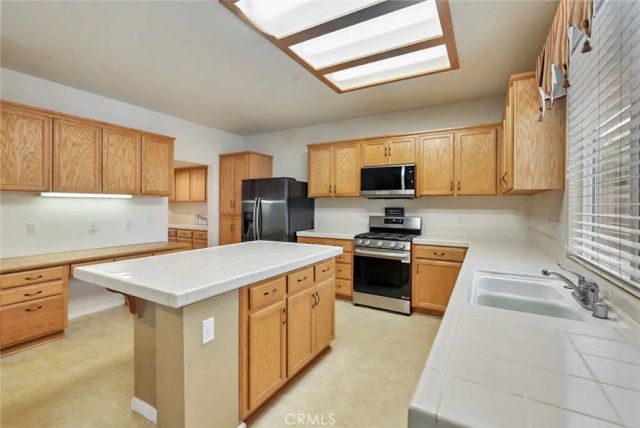 16402 Sheffield, Delhi, CA 95315