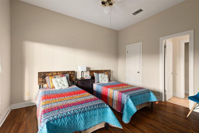 5900 Westslope DR, Austin, TX 78731