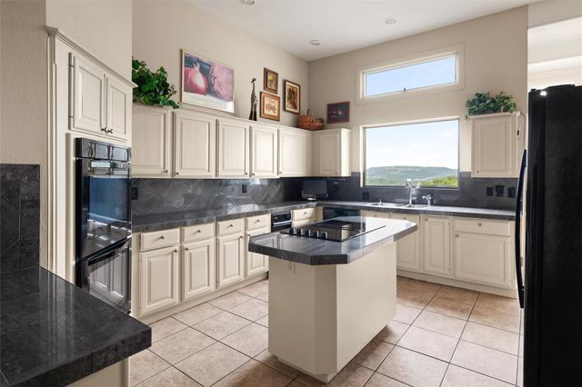 5900 Westslope DR, Austin, TX 78731