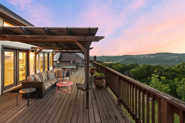 5900 Westslope DR, Austin, TX 78731