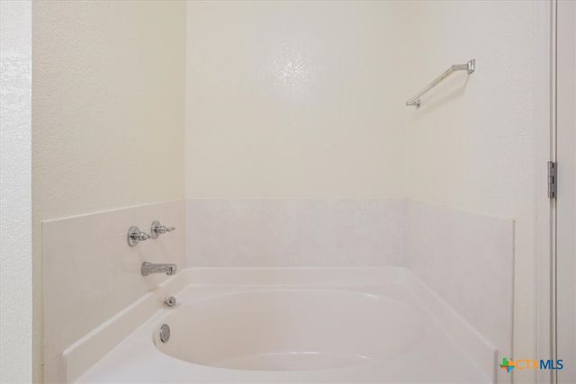 2817 N 12th Street, Temple, TX 76501