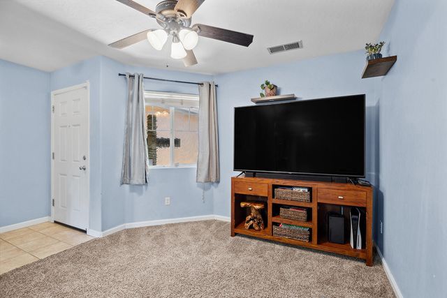 4237 E Murray Avenue, Visalia, CA 93292