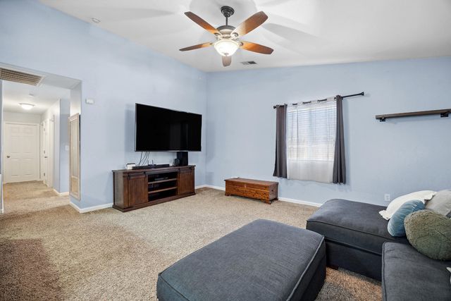 4237 E Murray Avenue, Visalia, CA 93292