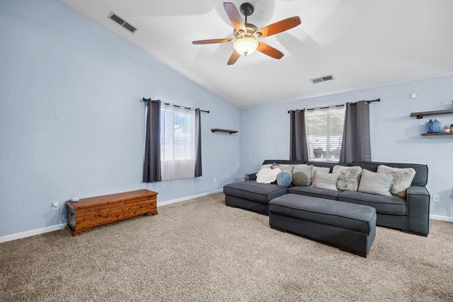 4237 E Murray Avenue, Visalia, CA 93292